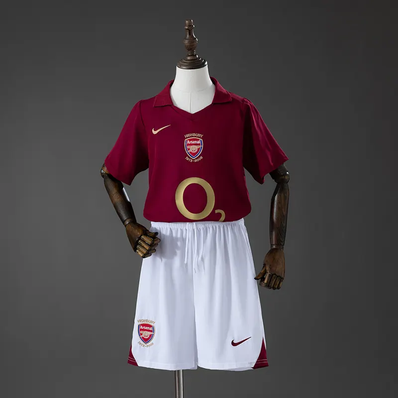 Arsenal Kinder Heim-Trikotset 2005/06