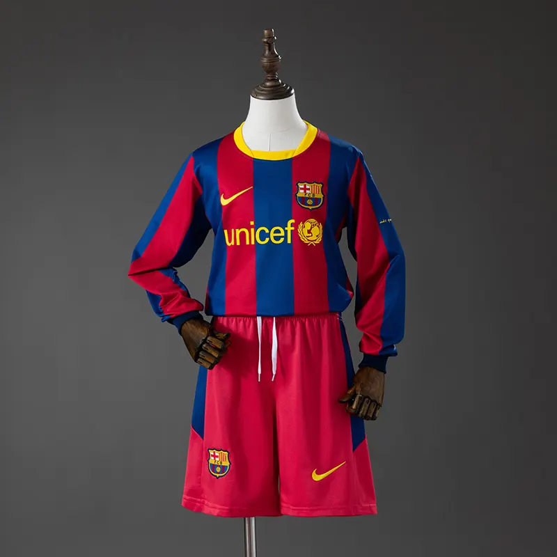 Barcelona Kids Home Long Sleeve Kit 2010/11