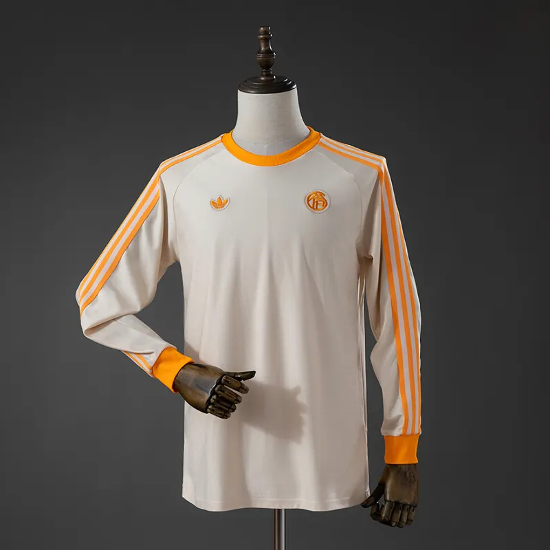 Bayern Munich Long Sleeve Shirt &mdash; front view