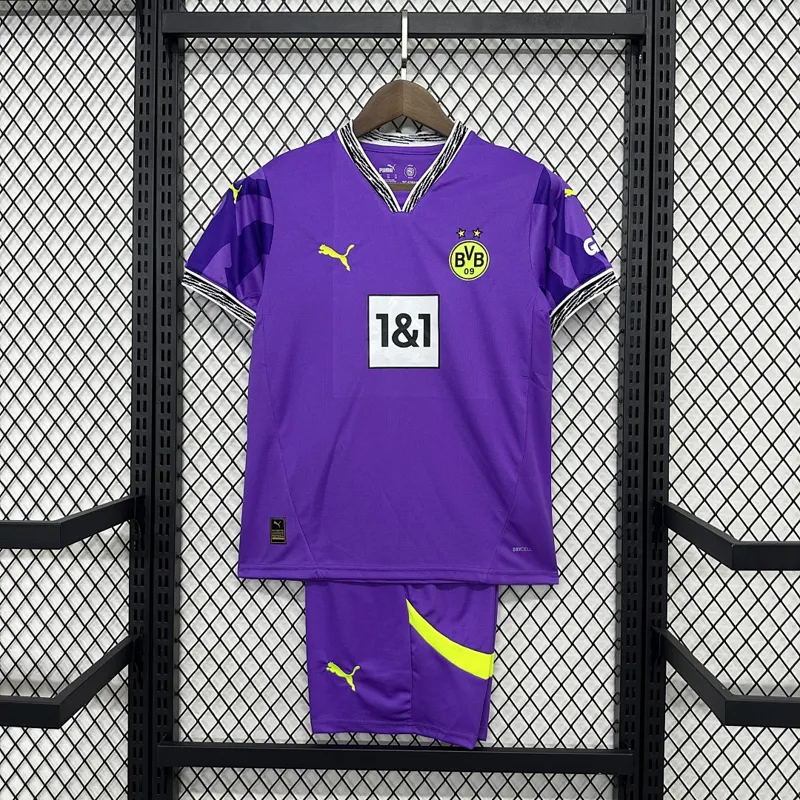 Borussia Dortmund Kids Goalkeeper Kit 2025 &mdash; front view