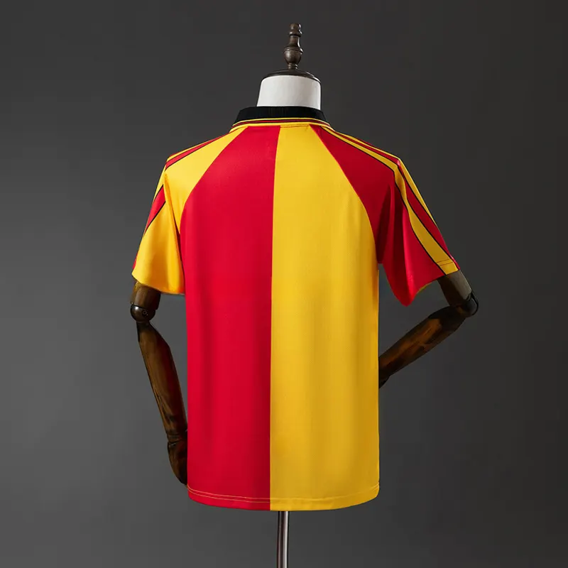 Galatasaray Home Shirt 1998/99 &mdash; back view