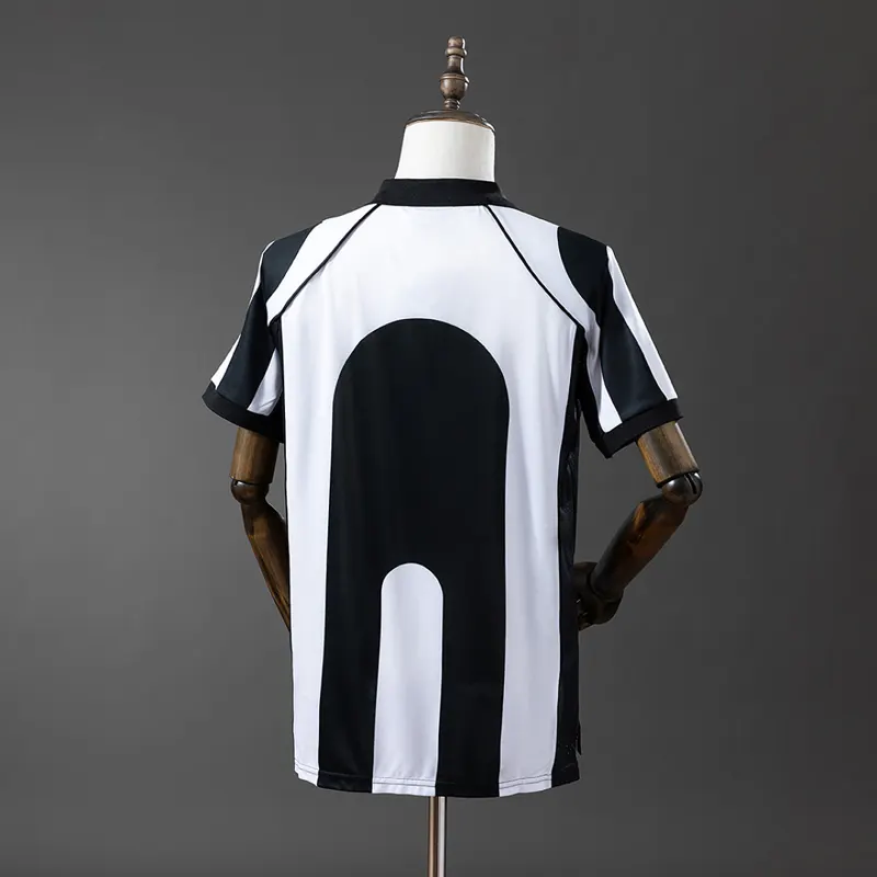 Juventus Home Shirt 1997/98 &mdash; back view