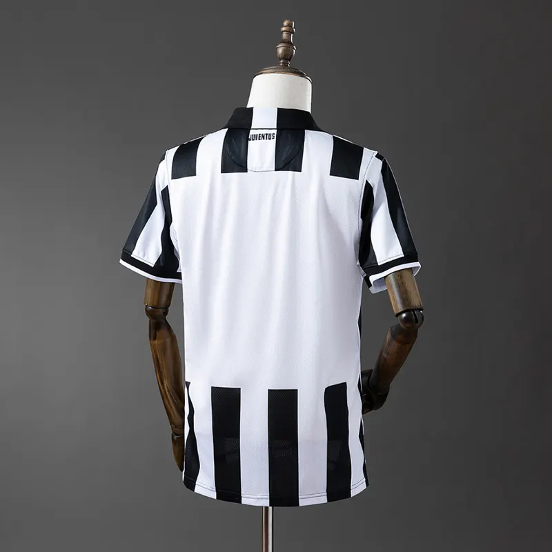 Juventus Home Shirt 2014/15 &mdash; back view