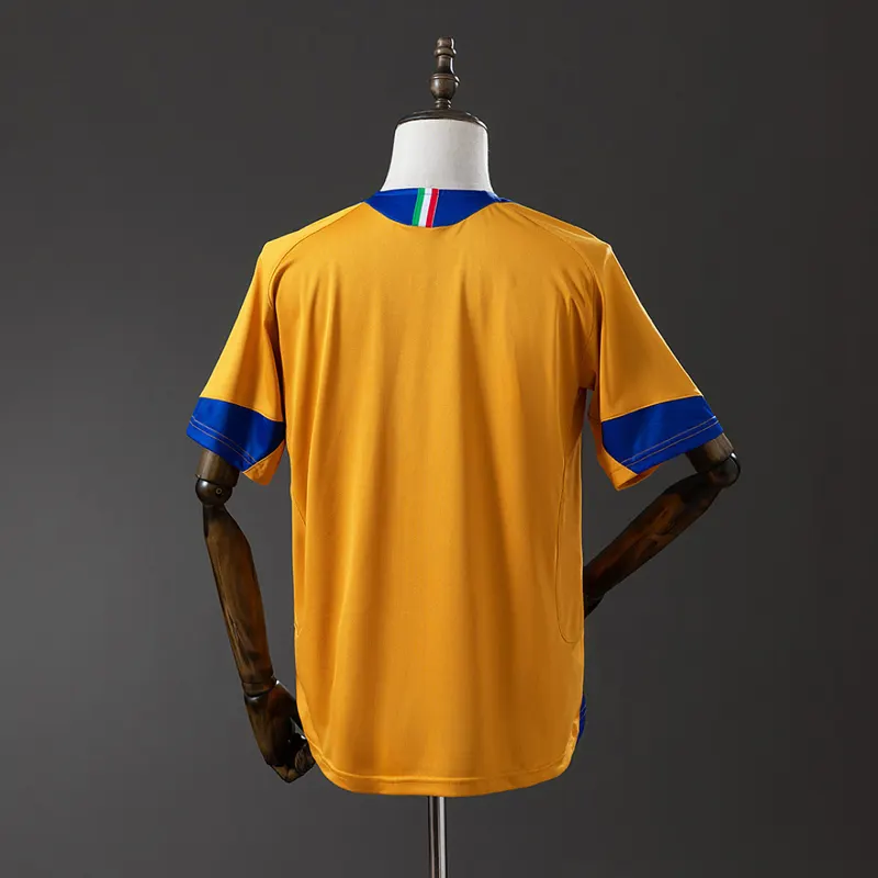 Juventus Third Shirt 2002/06 &mdash; back view