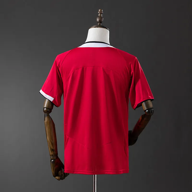 Manchester United Home Shirt 2004 &mdash; back view