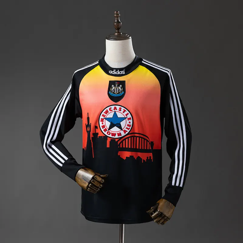 Newcastle United Goalkeeper Long Sleeve Shirt 1996/97