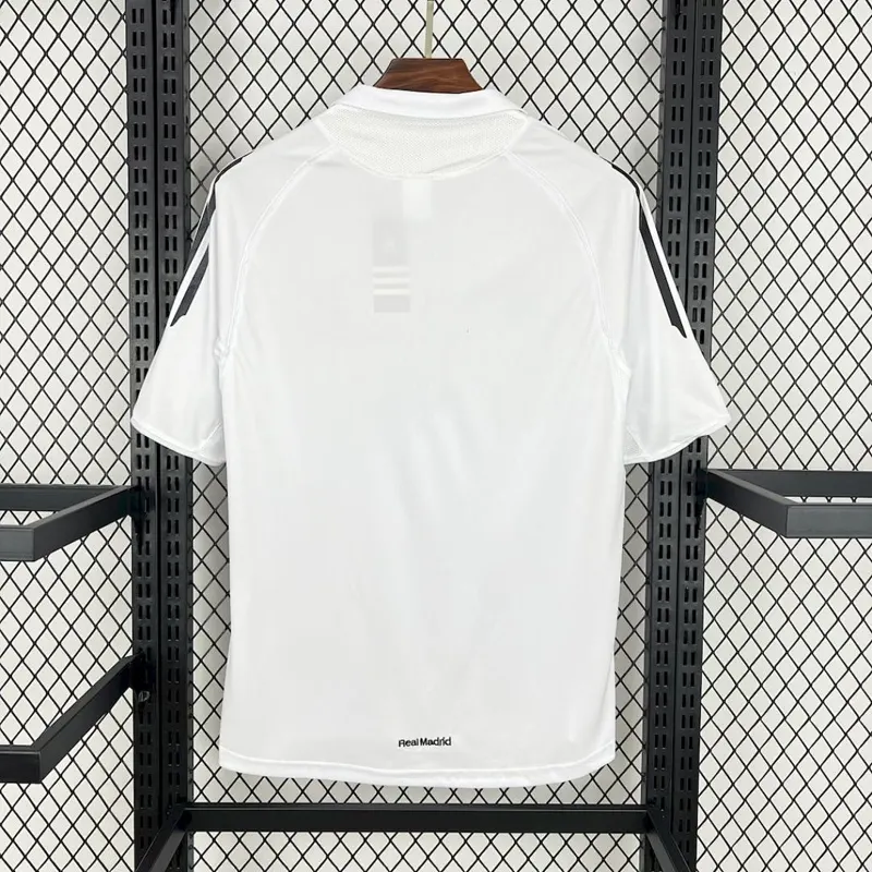Real Madrid Home Shirt 2005 &mdash; back view
