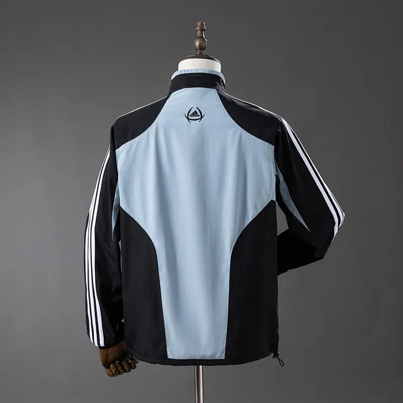 Real Madrid Jacket 2004/05 &mdash; back view